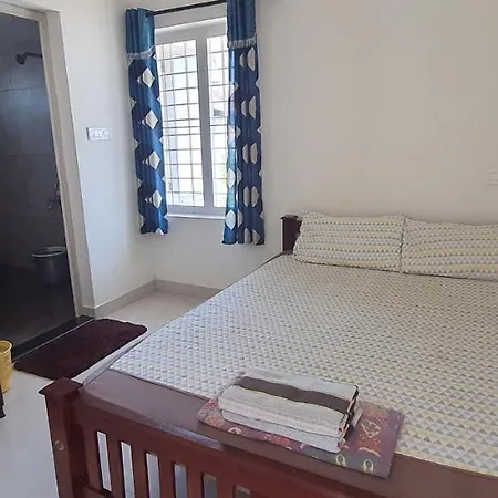 The Pod Cochin Homestay Kochi Exterior photo