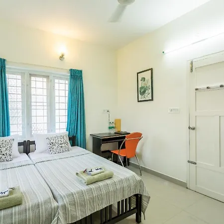 The Pod Cochin Homestay Kochi Exterior photo