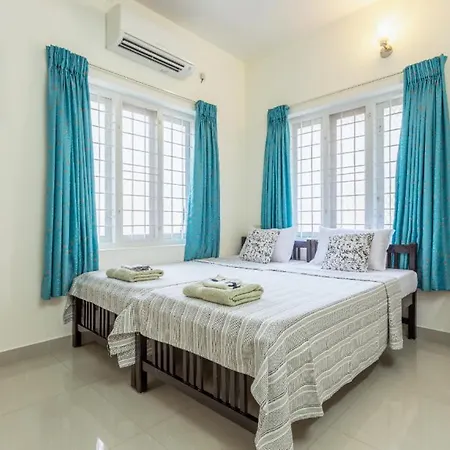 The Pod Cochin Homestay Kochi Exterior photo